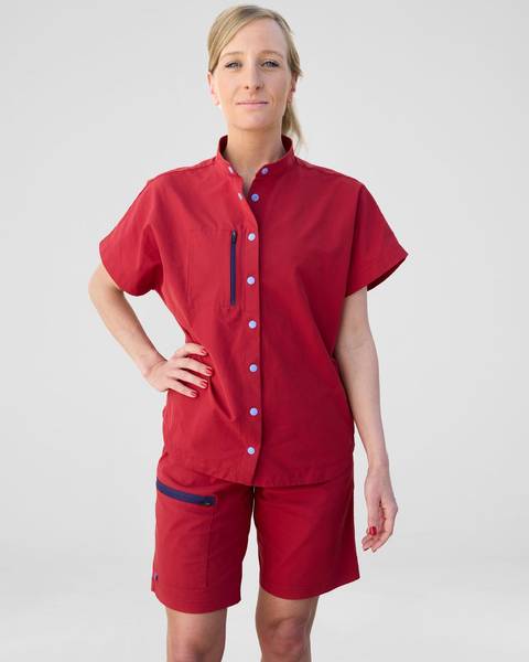 Model is wearing a size S short and blouse